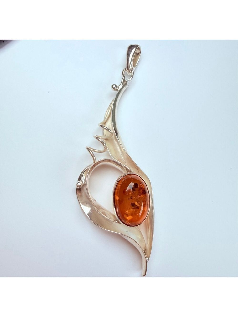 Modernist 3.5 CT Baltic Amber Corkscrew Leaf Sterling Silver 2.8”Vintage Pendant